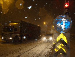 Düzcede trafik adım adım ilerliyor