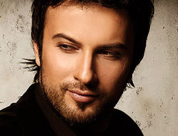 Tarkan'ın nezarette okuduğu kitap!