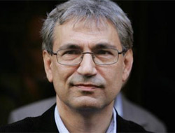 Orhan Pamuk medyadan şikayetçi