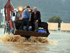 Sel tabiatın, dere ıslahı İSKİnin işi