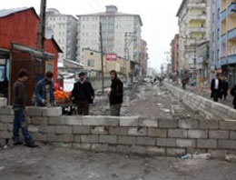 Bu da Ağrıdaki Berlin Duvarı